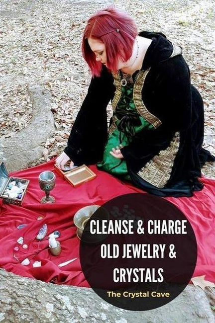 Krystaller, edelstener og orgonitter - hvorfor du bør rense og lade smykkene og krystallene dine før du bruker dem - World of Amulets