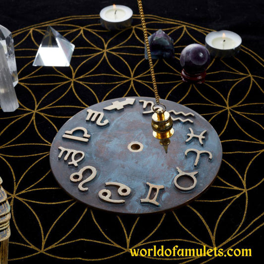 La magia dietro amuleti e talismani: come funzionano e perché le persone credono