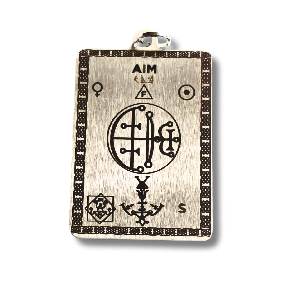 Masters Amulet of Demon Aim for Inspiration and Beauty